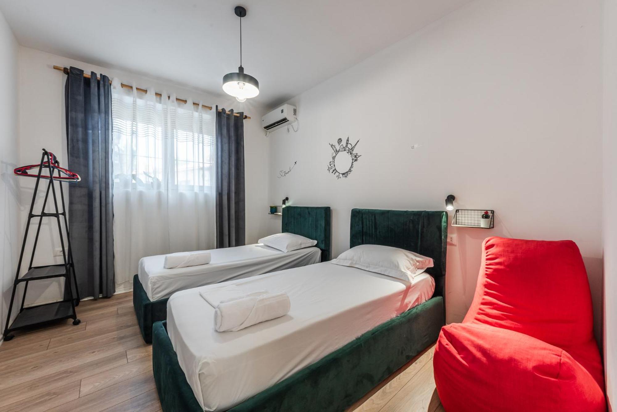 Noir Apartment By Kondo Stays Tirana Exteriér fotografie