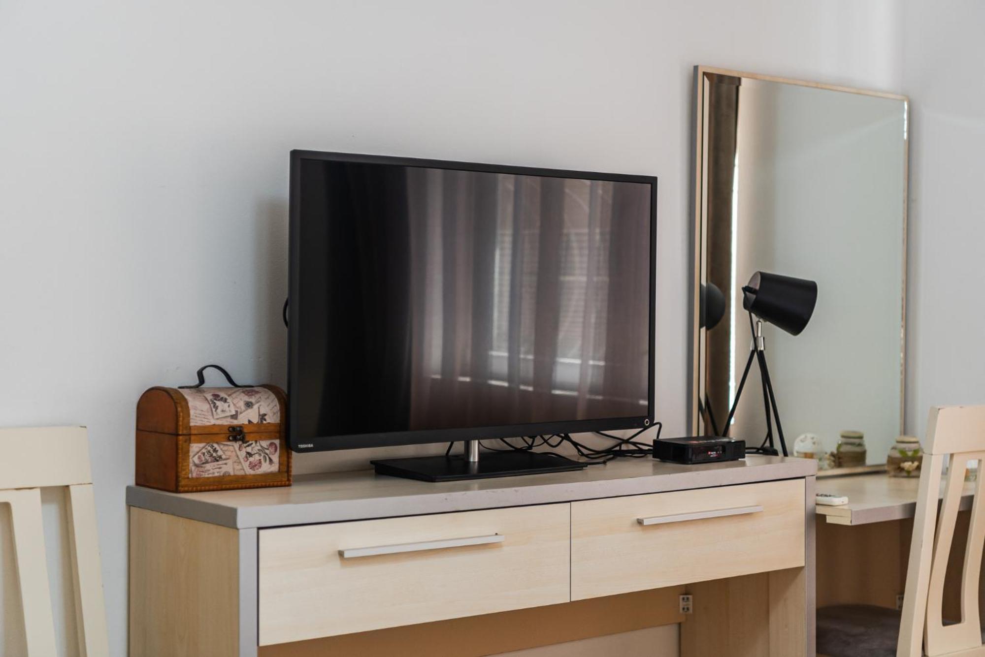 Noir Apartment By Kondo Stays Tirana Exteriér fotografie
