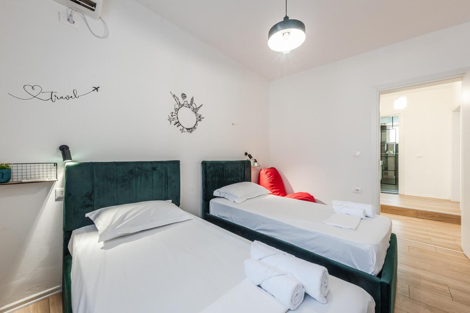 Noir Apartment By Kondo Stays Tirana Exteriér fotografie