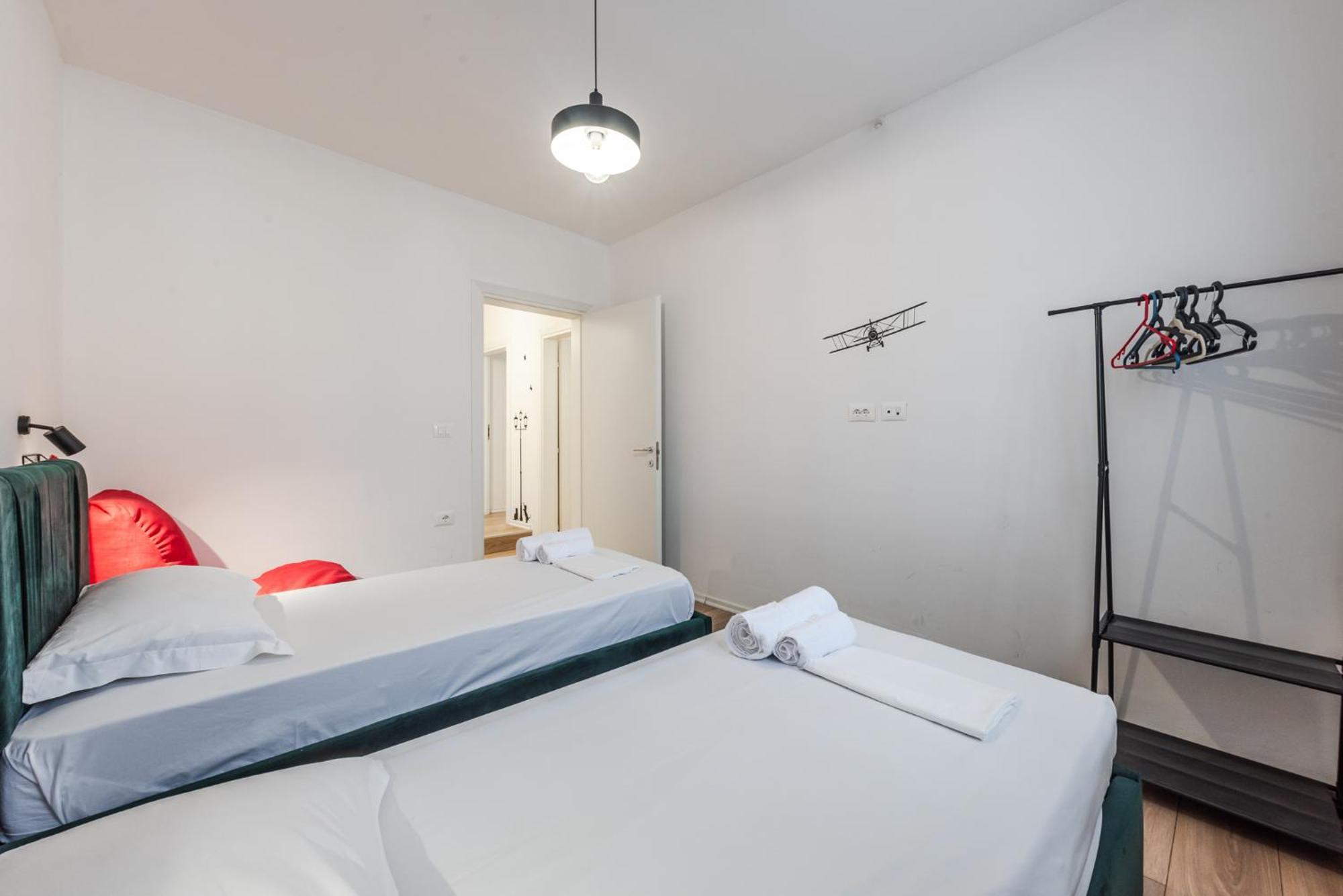 Noir Apartment By Kondo Stays Tirana Exteriér fotografie