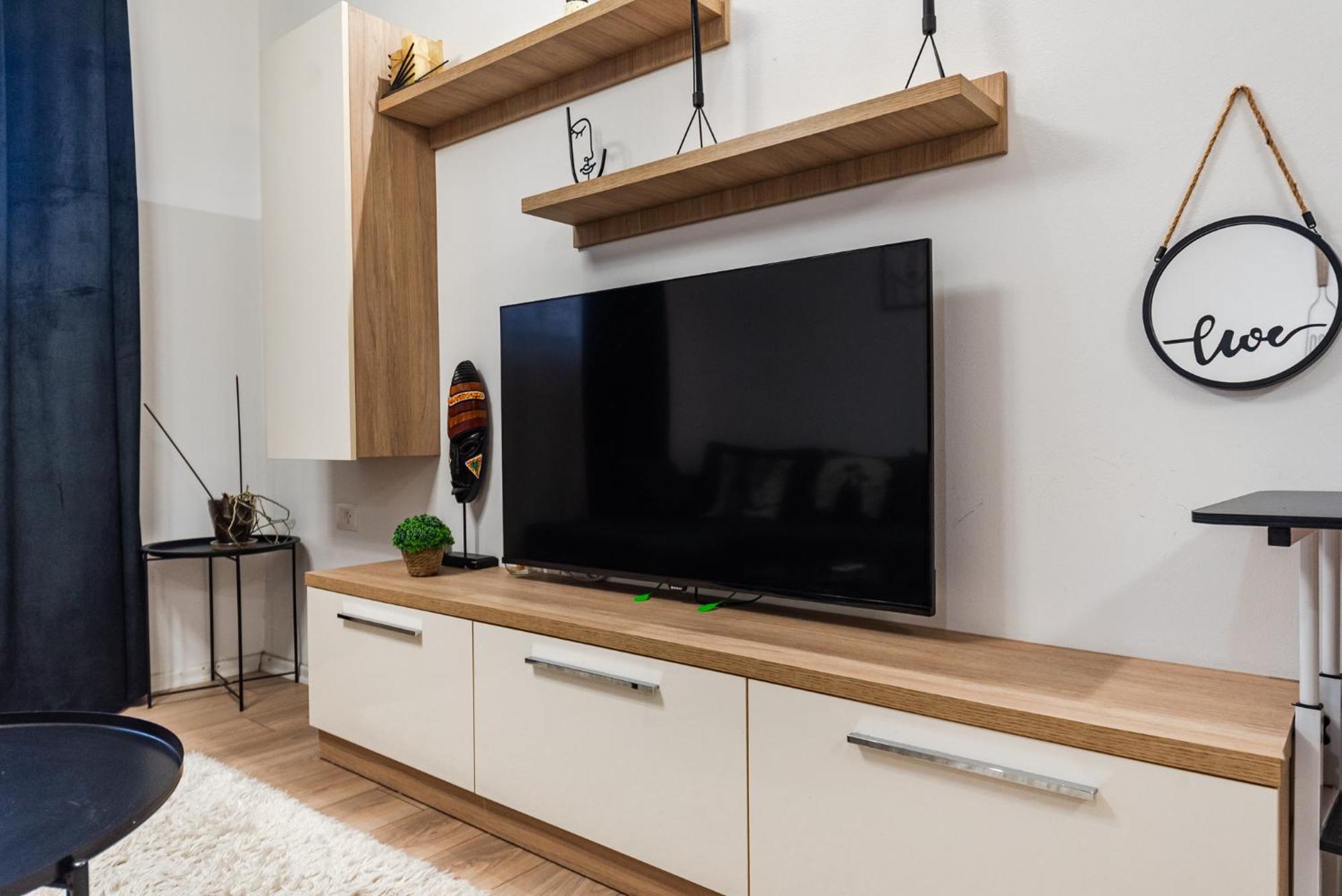 Noir Apartment By Kondo Stays Tirana Exteriér fotografie